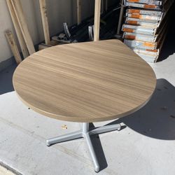 Table In Kendall 2 Available Tables 