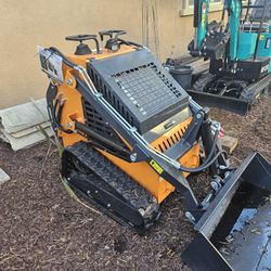 Big Mini Skidsteer 