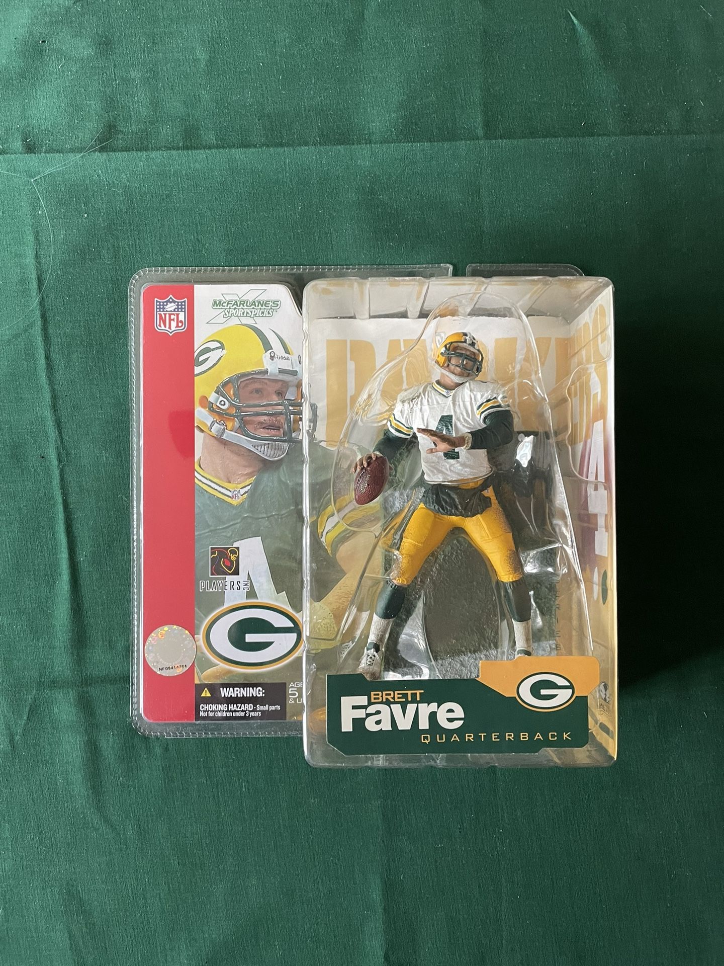 Green Bay Packers McFarlane NFL Brett Favre Action Figure White Short Series 4 Never Opened.