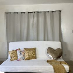IKEA Futon / Sleeper Sofa / Folding Chair/ Hide Away Bed / Sófa Cama