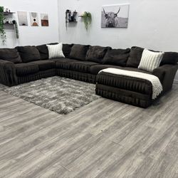 Brown Sectional Couch - Free Delivery 