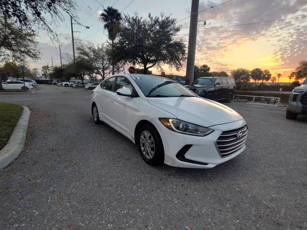 2017 Hyundai Elantra