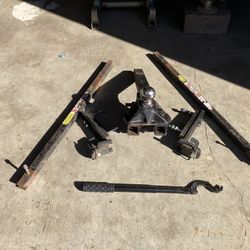 Weight Distribution Hitch