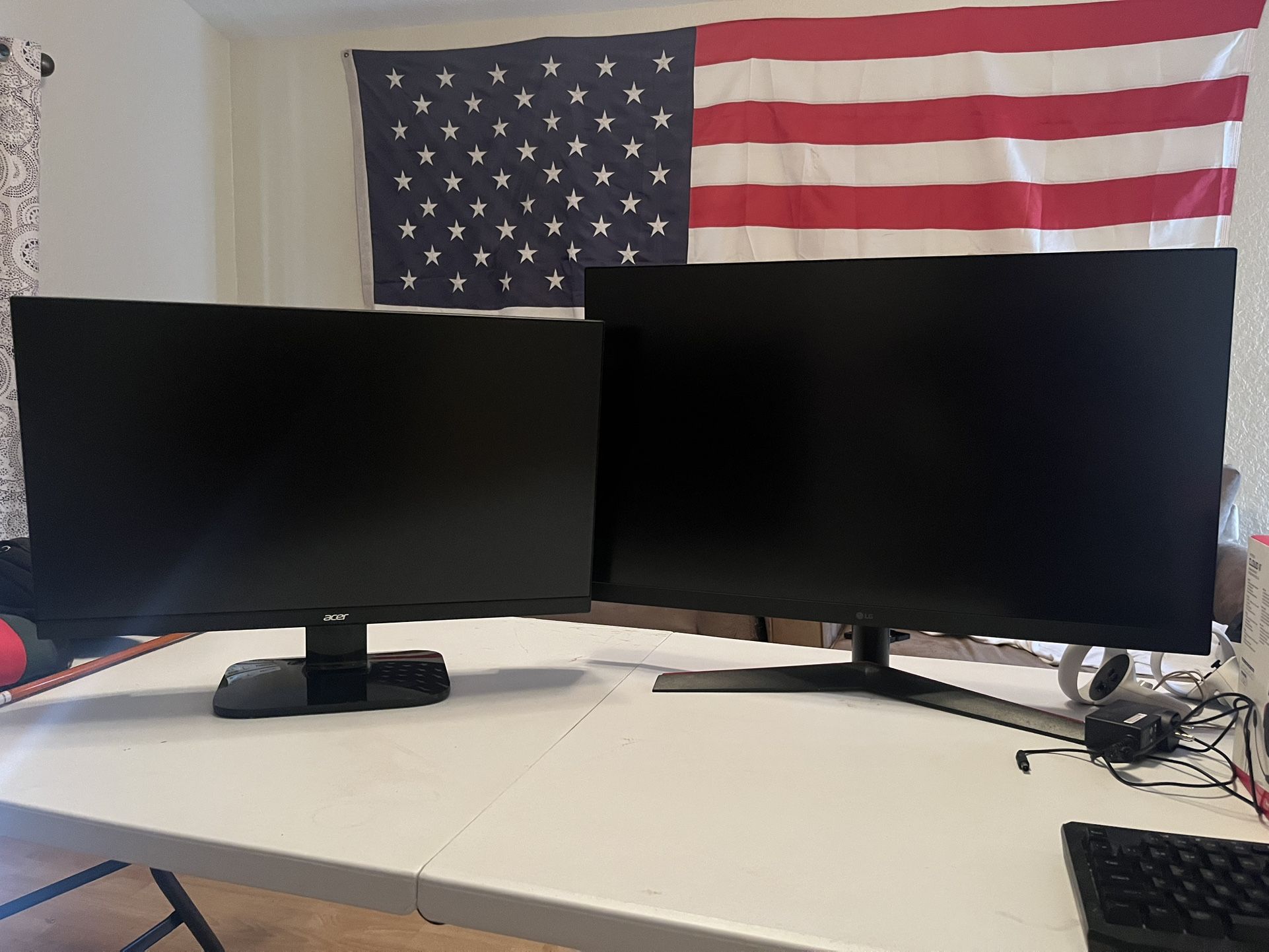 Gaming equipment!! Monitors, Oculus, Keyboard Mouse, Mic And Headset, Controller, Webcam