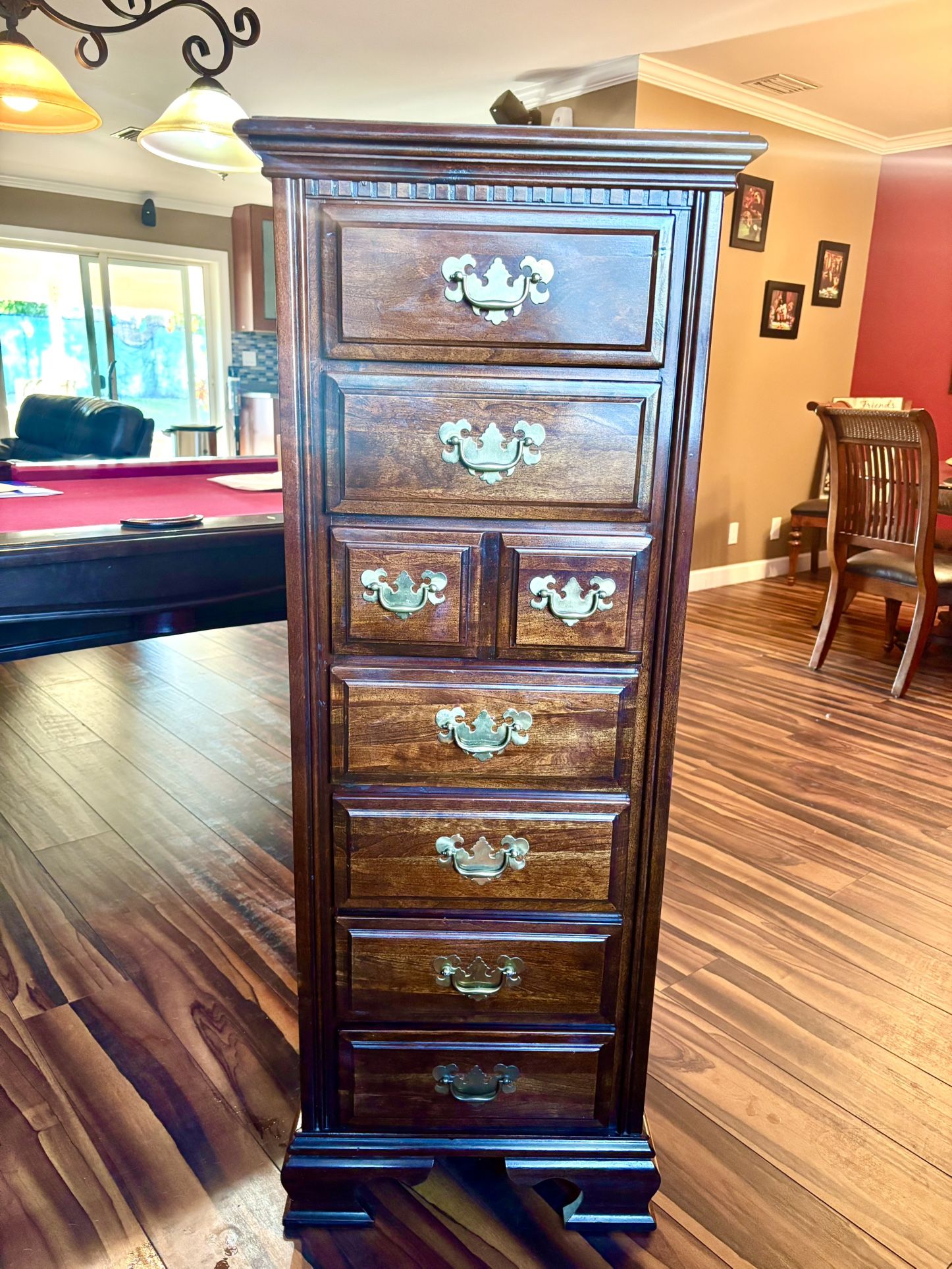 ETHAN ALLEN CLASSIC MANOR
