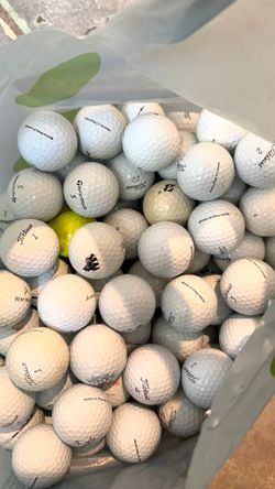 100x Premium 4 star golf balls (mostly Titleist Prov1)