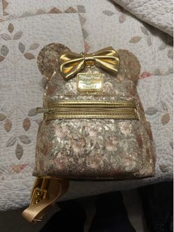 Gold sequence lounge, fly bag
