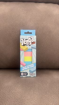 New Sealed Hasbro Games Mini Jenga Tiny Tower