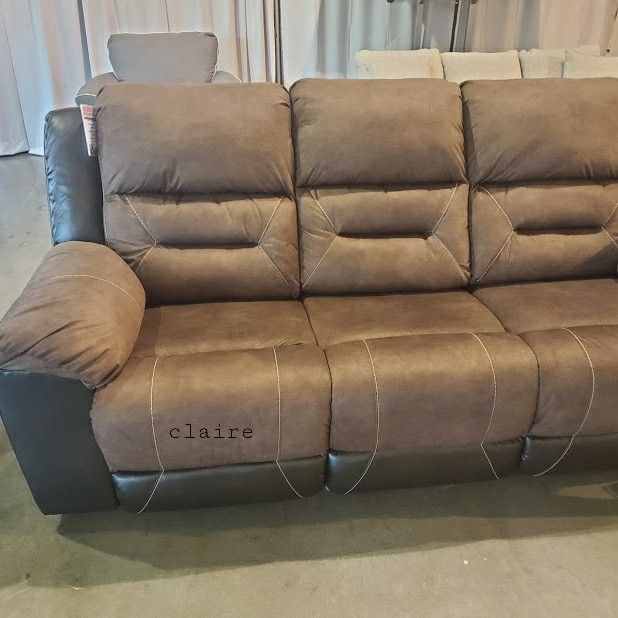 Ashley 🌟Erhardt Reclining Sofa And Loveseat