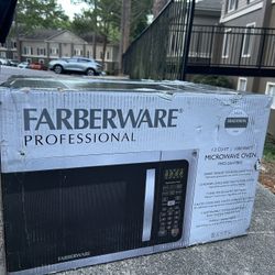 Farberware Professional Microwave Oven 1000 Watts 