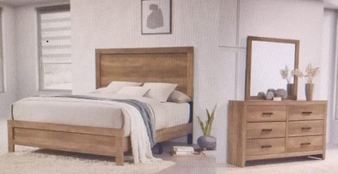 Complete bed and mirrror set for sale .