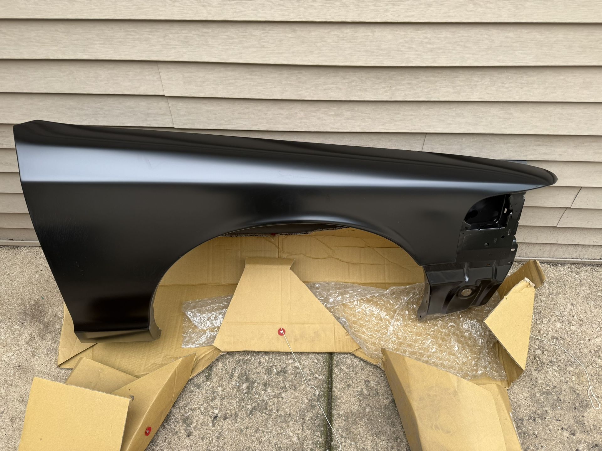 98-11 Ford Crown Victoria Passenger Fender