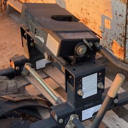 Fifth Wheel Hitch 