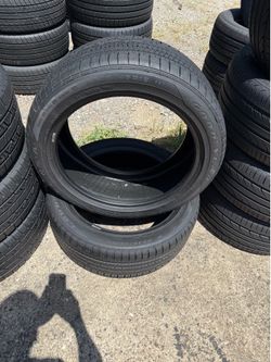 2 llantas 245/45r19 dela GOOD YEAR 95% de vida por $130
