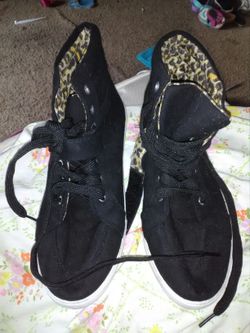 Black and leopard print