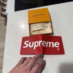 Supreme Louis Vuitton Men’s Wallet