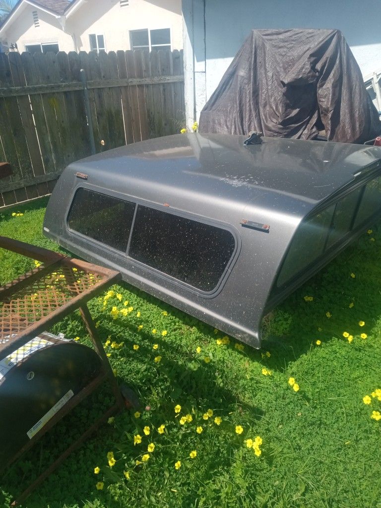 Snugtop Camper Shell