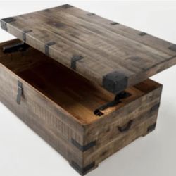 Coffee Table/Chest Table