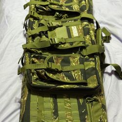 New- Savior equipment double long rifle case w/ backpack straps. 46”x12”