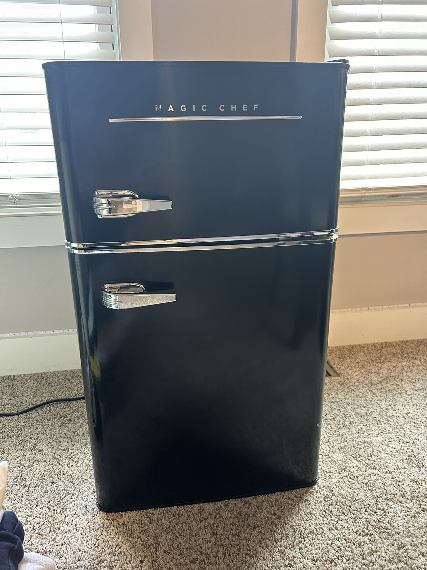 Magic Chef Retro Mini Fridge 