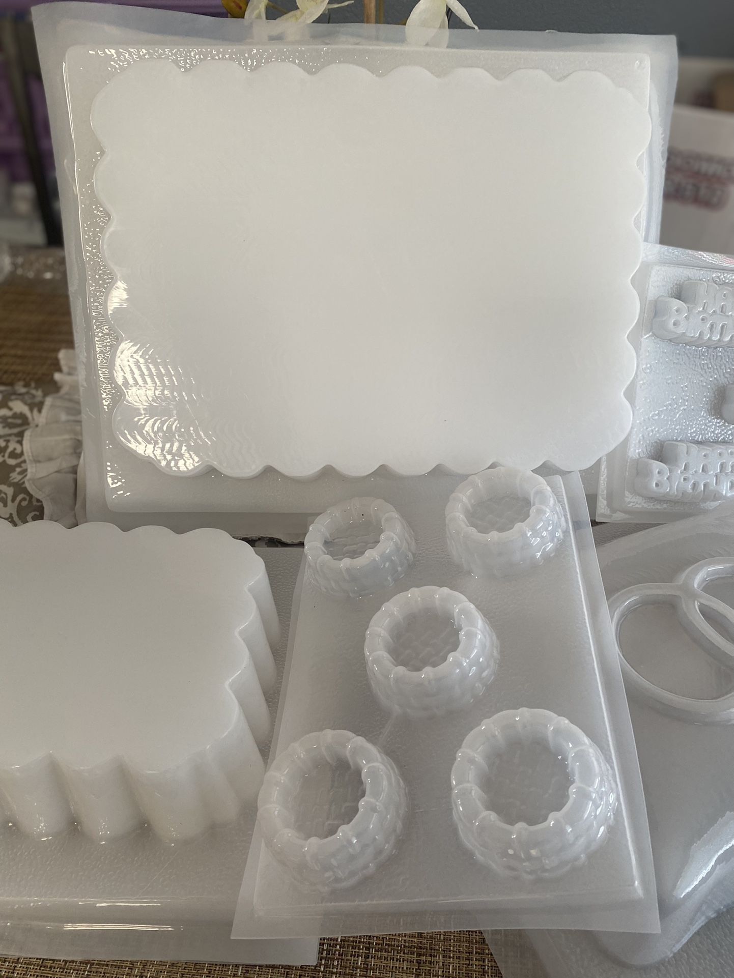 Moldes Para Gelatinas for Sale in Riverside, CA - OfferUp