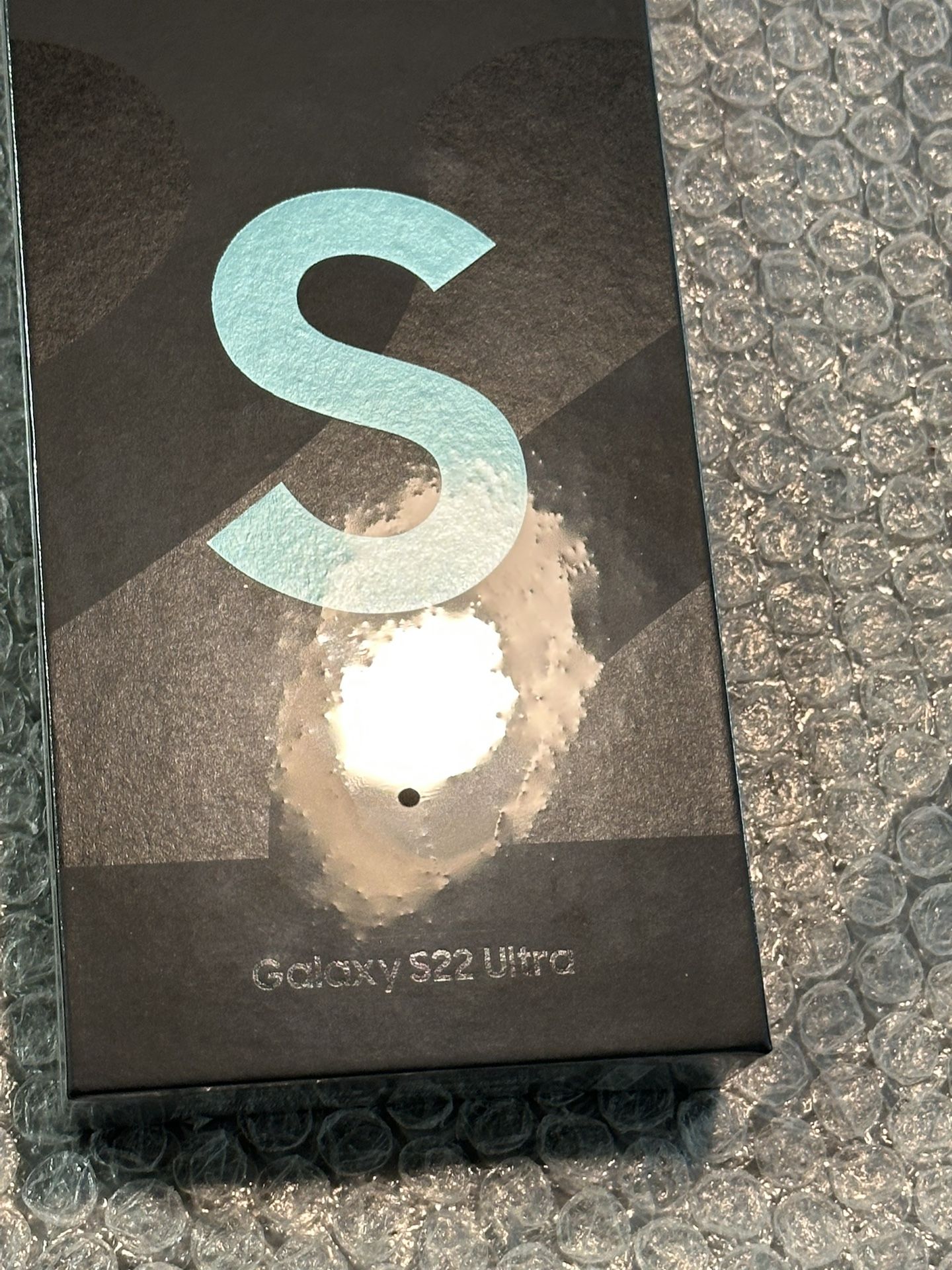 Samsung Galaxy S22 ULTRA UNLOCKED NEW SEALED 