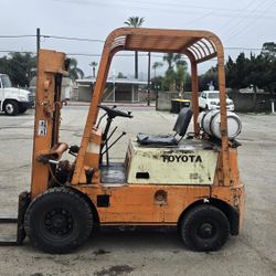 Toyota Yard Forklift 4000lbs