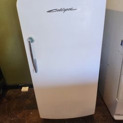 Vintage Cold Spot Refrigerator