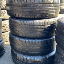 225/65R17 Marca Michelin En Perfectas Condiciónes De Vida 