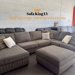 Free Delivery* Like New Gray Sectional Sofa w/ Ottoman! Couch Couches Sectional Grey Gray Ottoman
