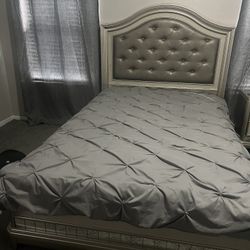 Full Size Bed Set