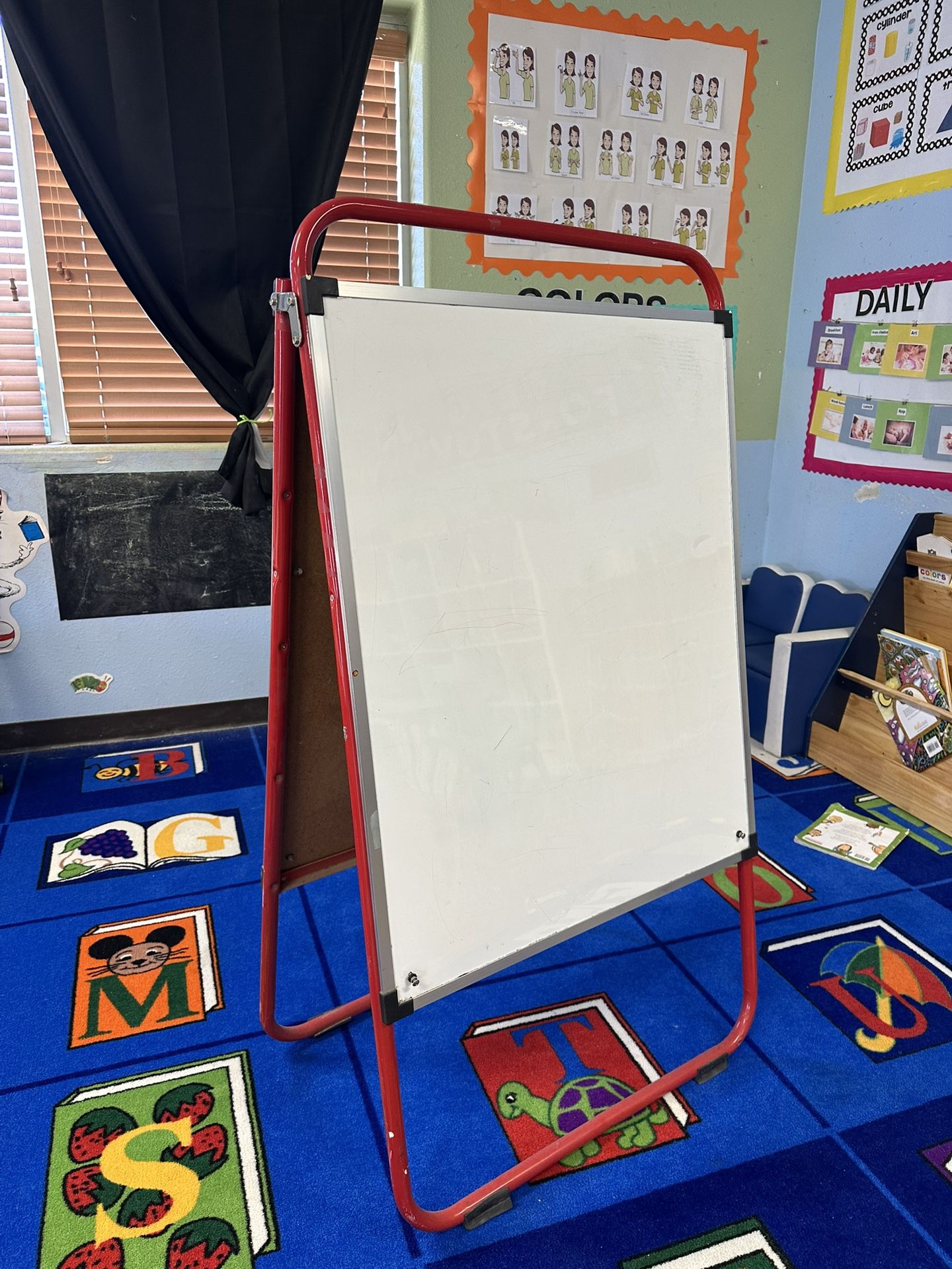 Stand Up Whiteboard For Teaching