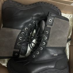 Black And Gray Authentic UGG snow Boots 