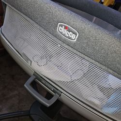 Chicco Bedside Bassinet
