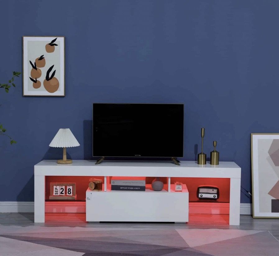 GLOSSY WHITE tv Stand 👌🏻👌🏻