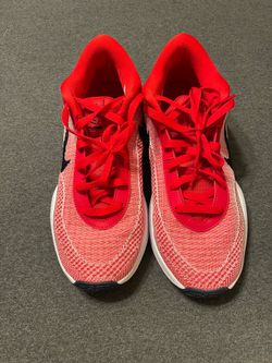 Men’s 10.5 Nike Basketball Shoes