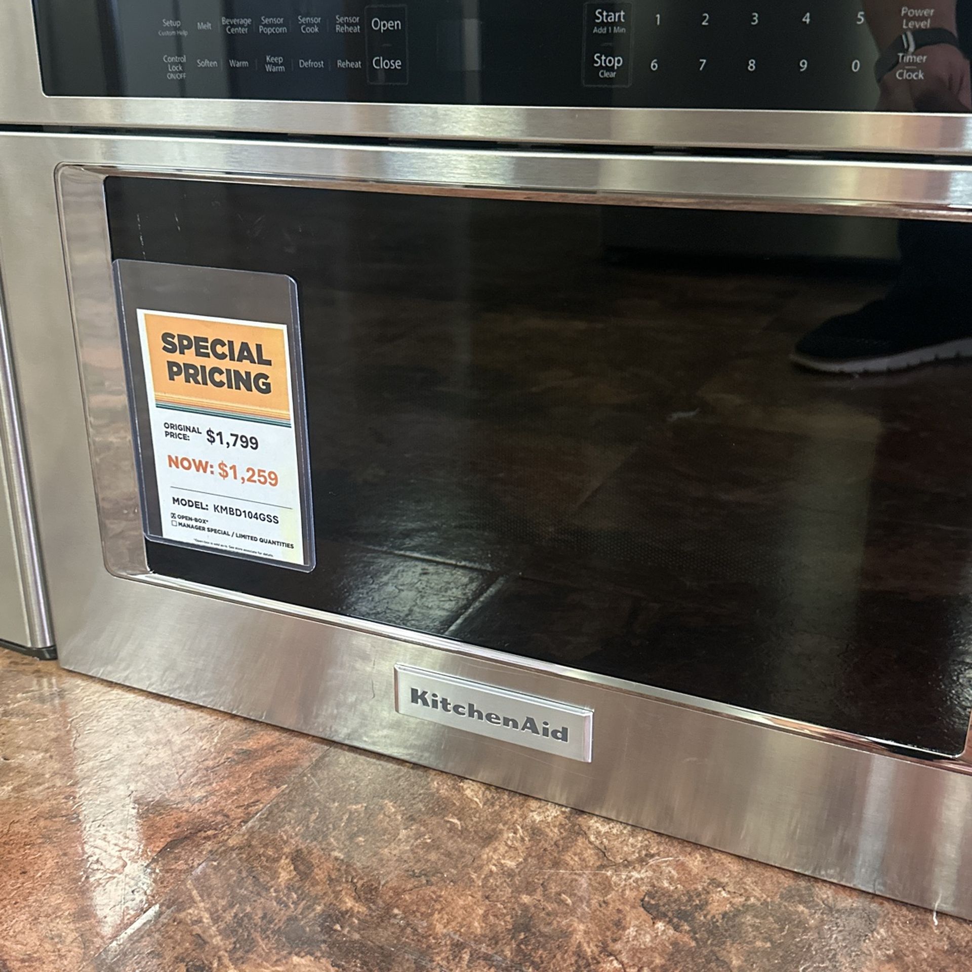 MUST SEE - CANOGA PARK LOCATION- KitchenAid Microwave 1 Left - Final Clearance