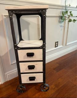 Free Shelf with drawers for makeup, small items