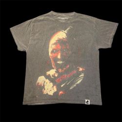 Terrifier Art the Clown Gray Red Short Sleeve Shirt Size L 