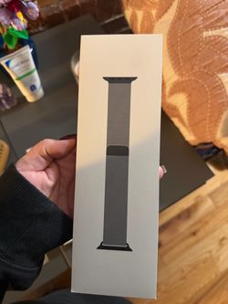 NEW S/M SLATE MILANESE LOOP APPLE WATCH BAND