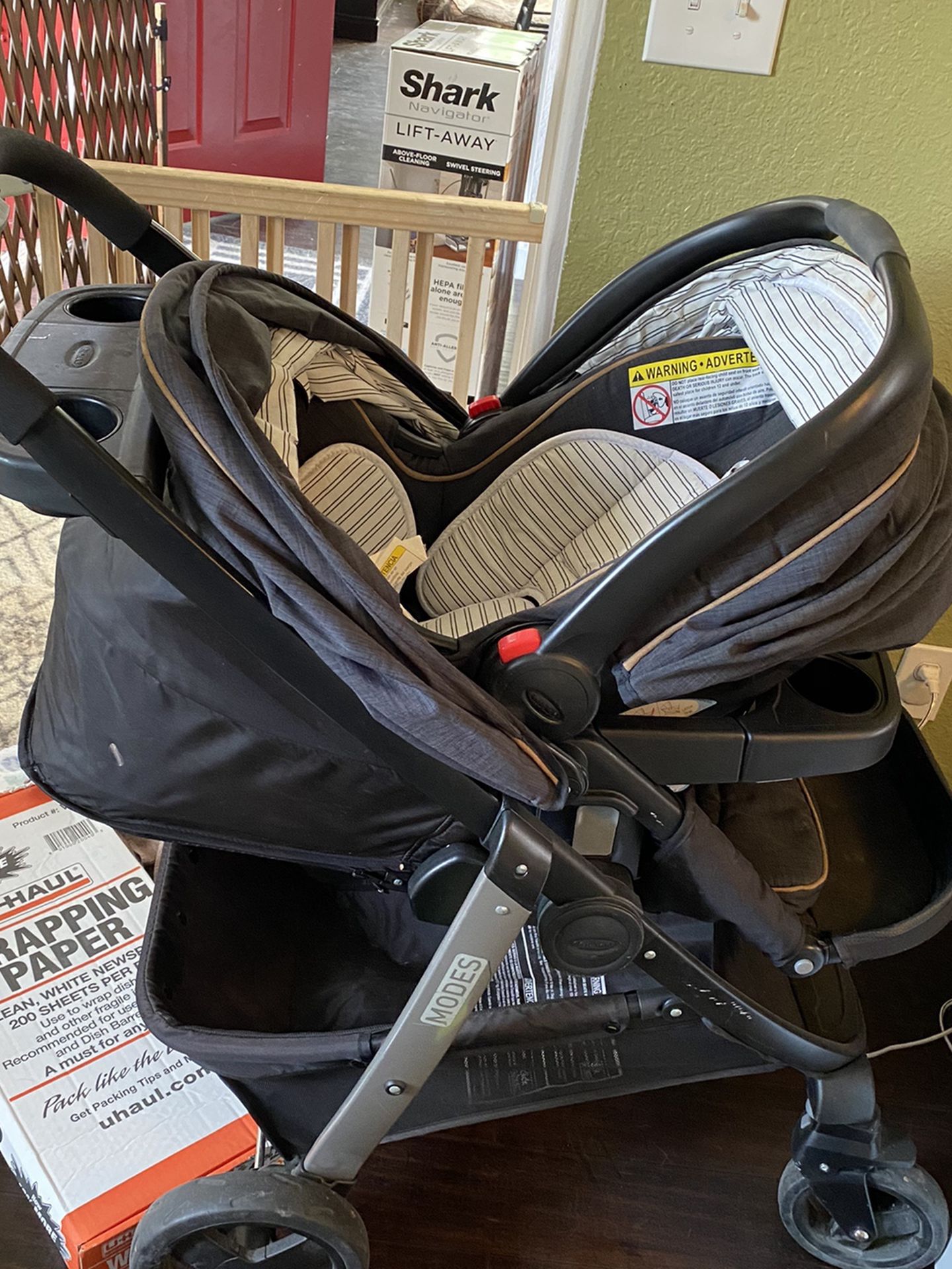Graco Infant Car seat And Quick Connect Stroller