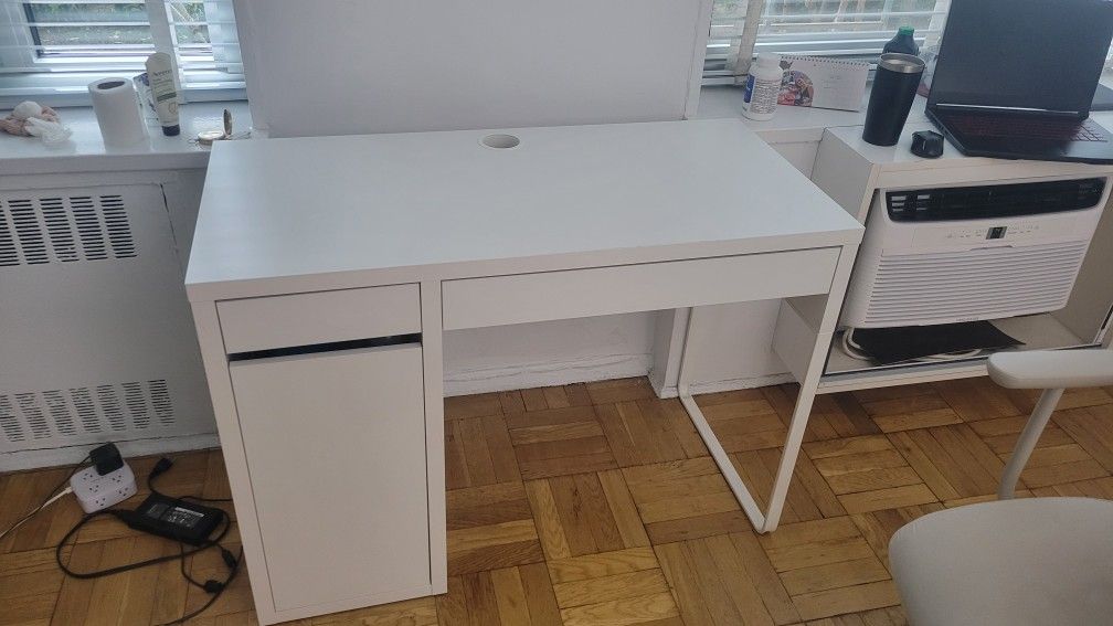 Small Comfortable Desk