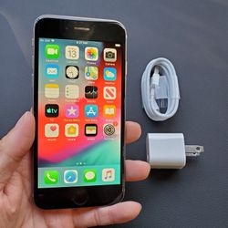 iPhone 6 - UNLOCKED - Like New  