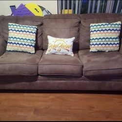 Ashley Furniture Set Like New Asking $500 OBO