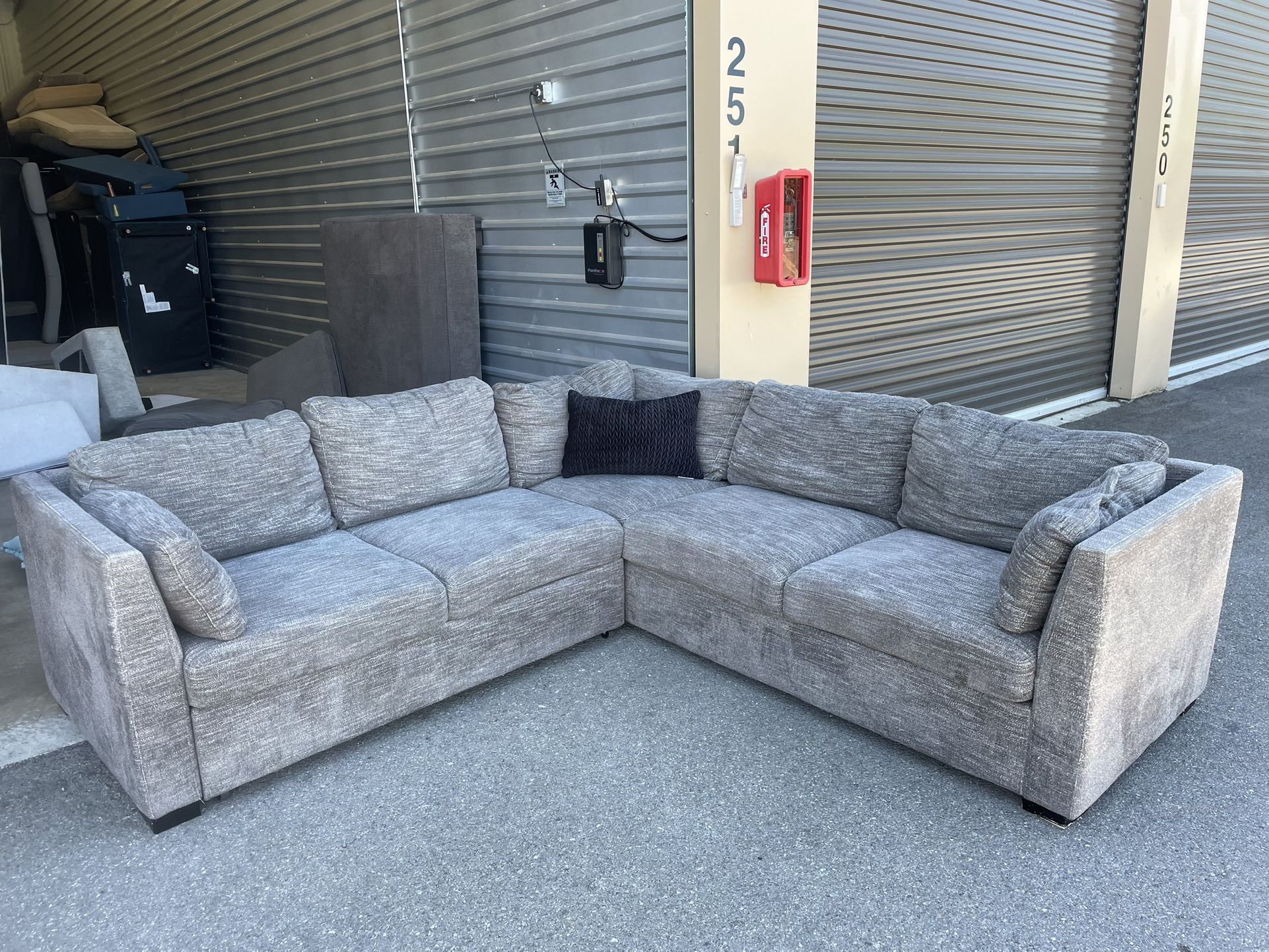Sectional Couch 