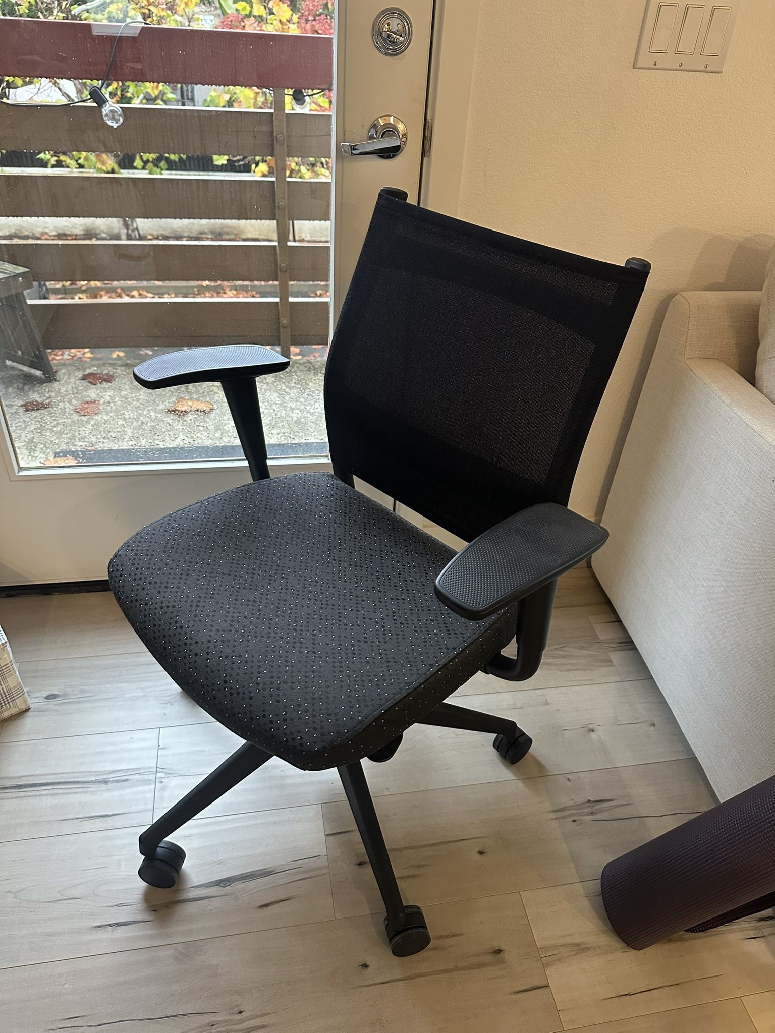 Office Chair - Like New