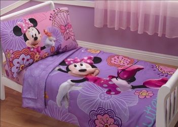 Minnie Mouse Toddler Bedding Set
