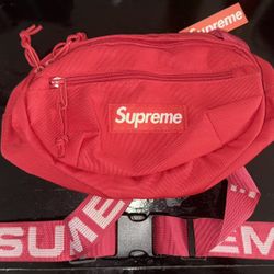 Suprem Bag Ss18 Waist Bag ( Brand New)