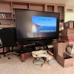 Mitsubishi 75" T.V. Very Good Picture 