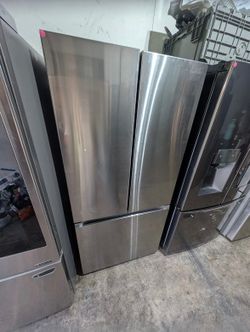 Samsung 333 wide fridge